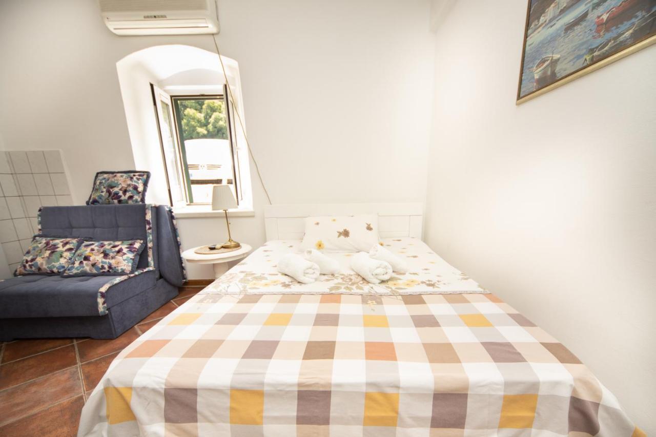Kamena Palata Apartments Kotor Exteriér fotografie
