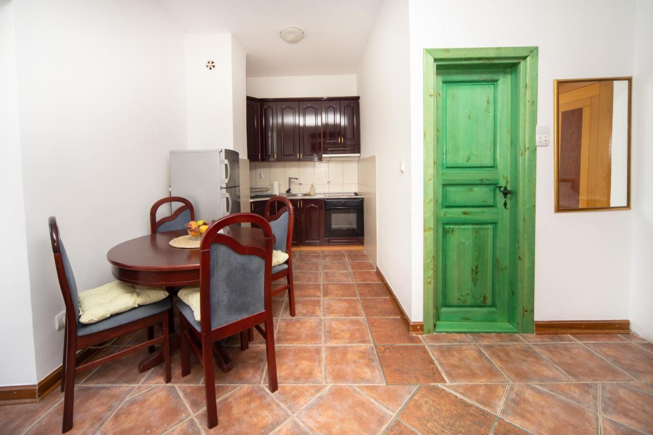 Kamena Palata Apartments Kotor Exteriér fotografie