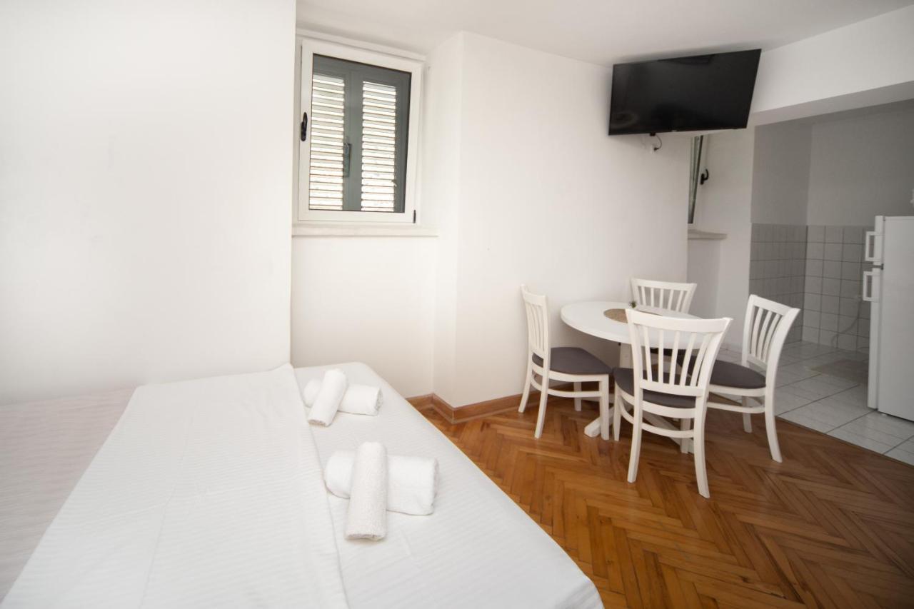Kamena Palata Apartments Kotor Exteriér fotografie