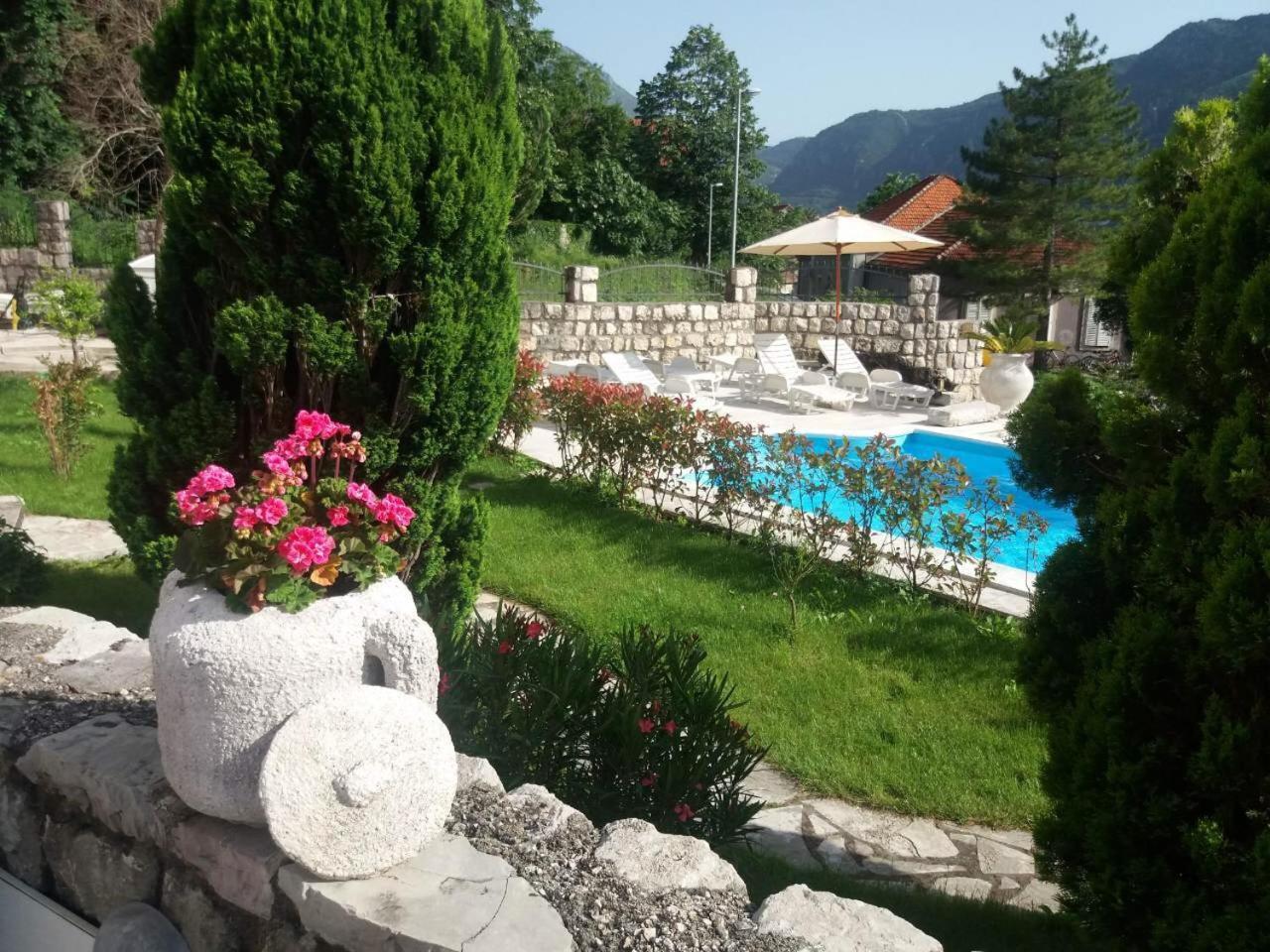 Kamena Palata Apartments Kotor Exteriér fotografie